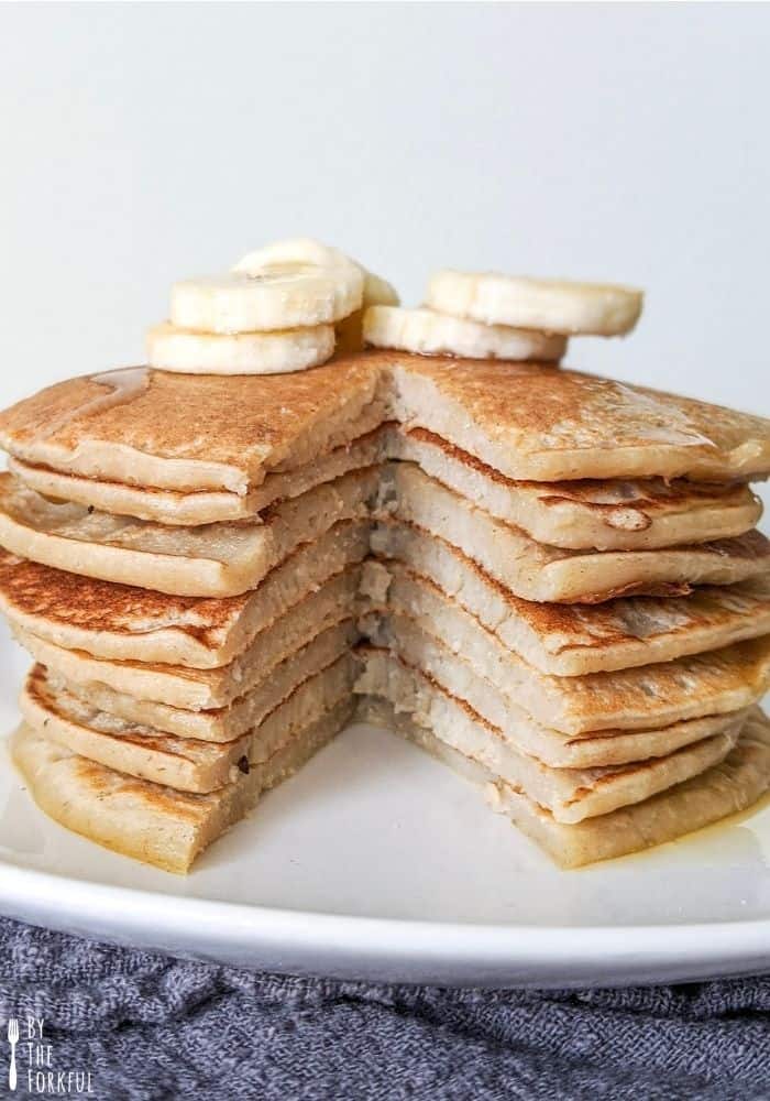 Vegan banana pancakes